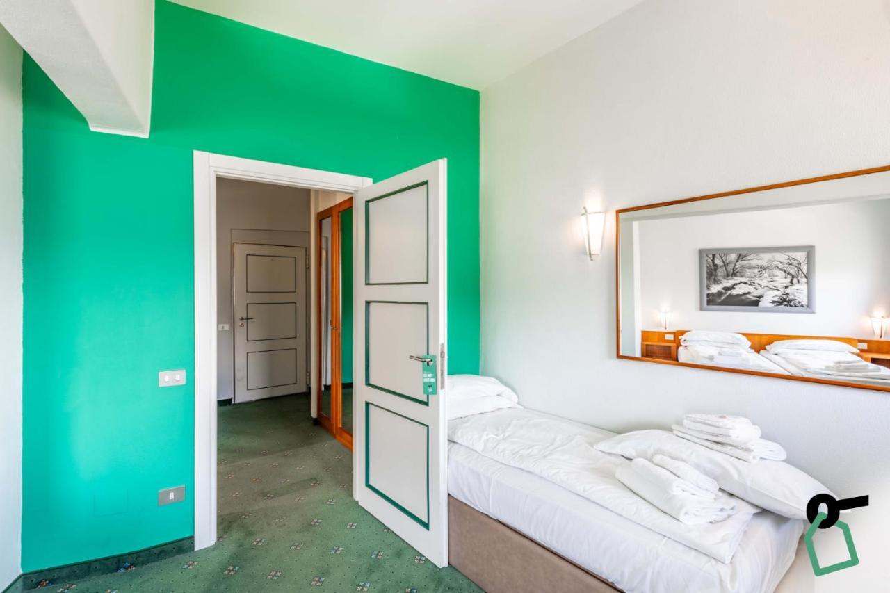 Hotiday Room Collection - Sauze Torre Oulx Εξωτερικό φωτογραφία