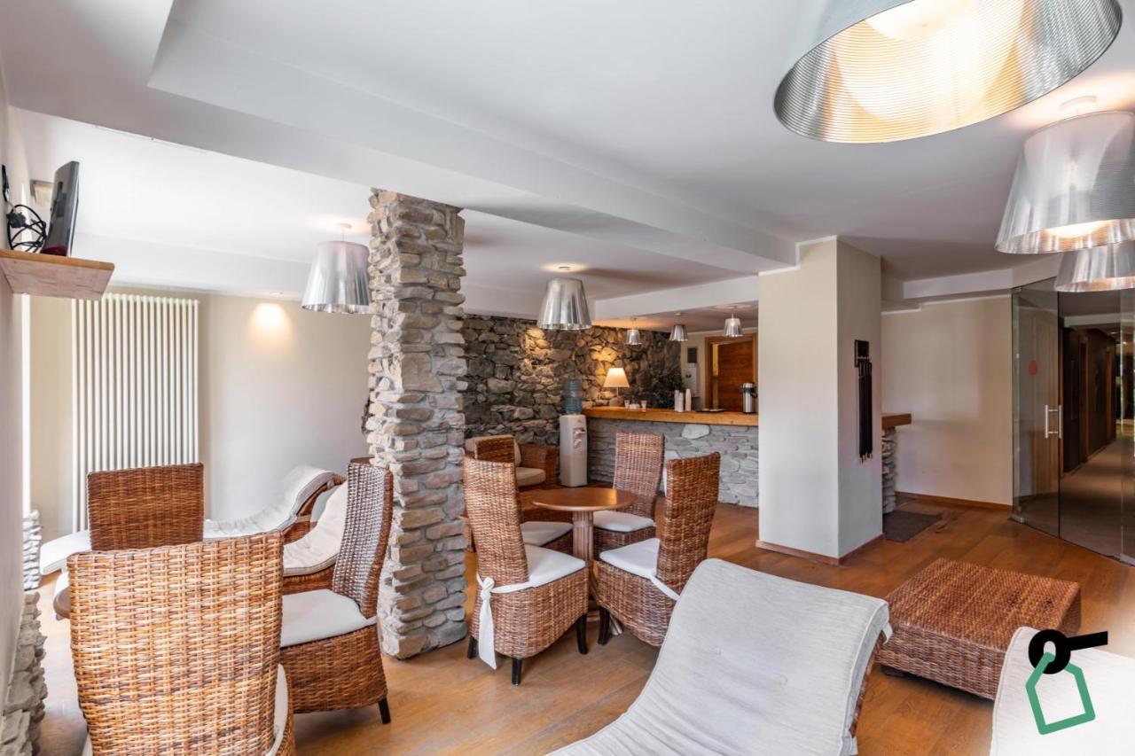 Hotiday Room Collection - Sauze Torre Oulx Εξωτερικό φωτογραφία