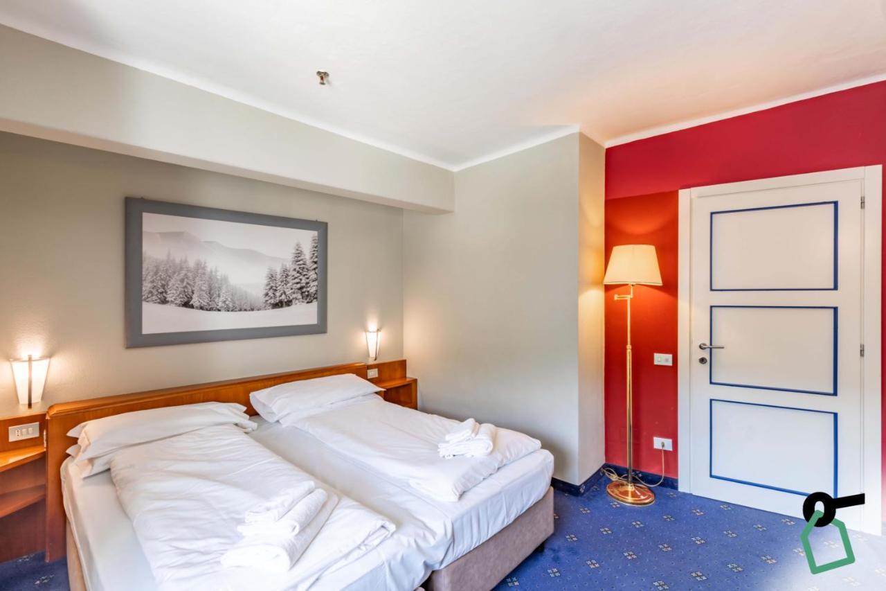Hotiday Room Collection - Sauze Torre Oulx Εξωτερικό φωτογραφία