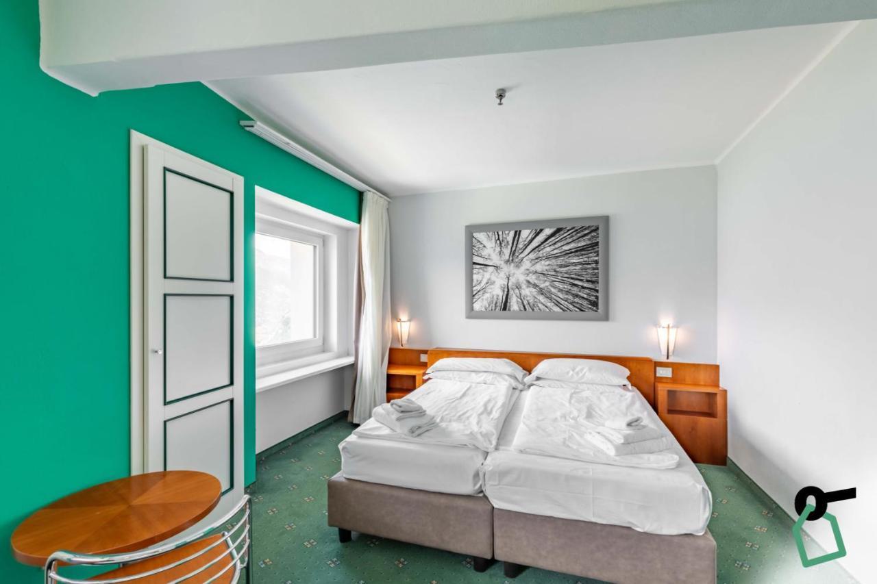 Hotiday Room Collection - Sauze Torre Oulx Εξωτερικό φωτογραφία